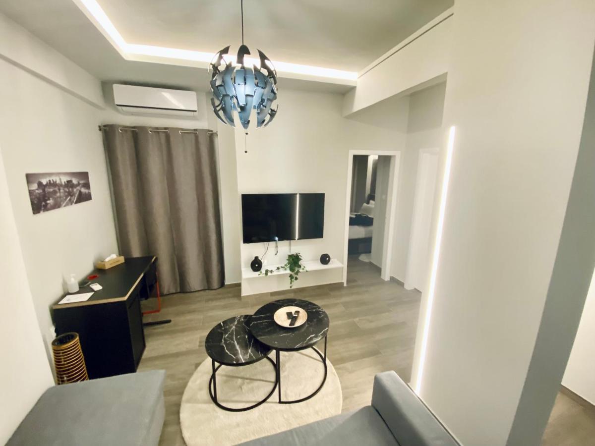Central Grey Quiet Apartment Салоніки Екстер'єр фото