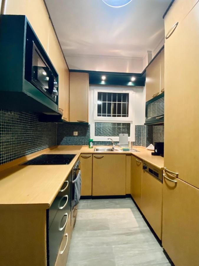 Central Grey Quiet Apartment Салоніки Екстер'єр фото